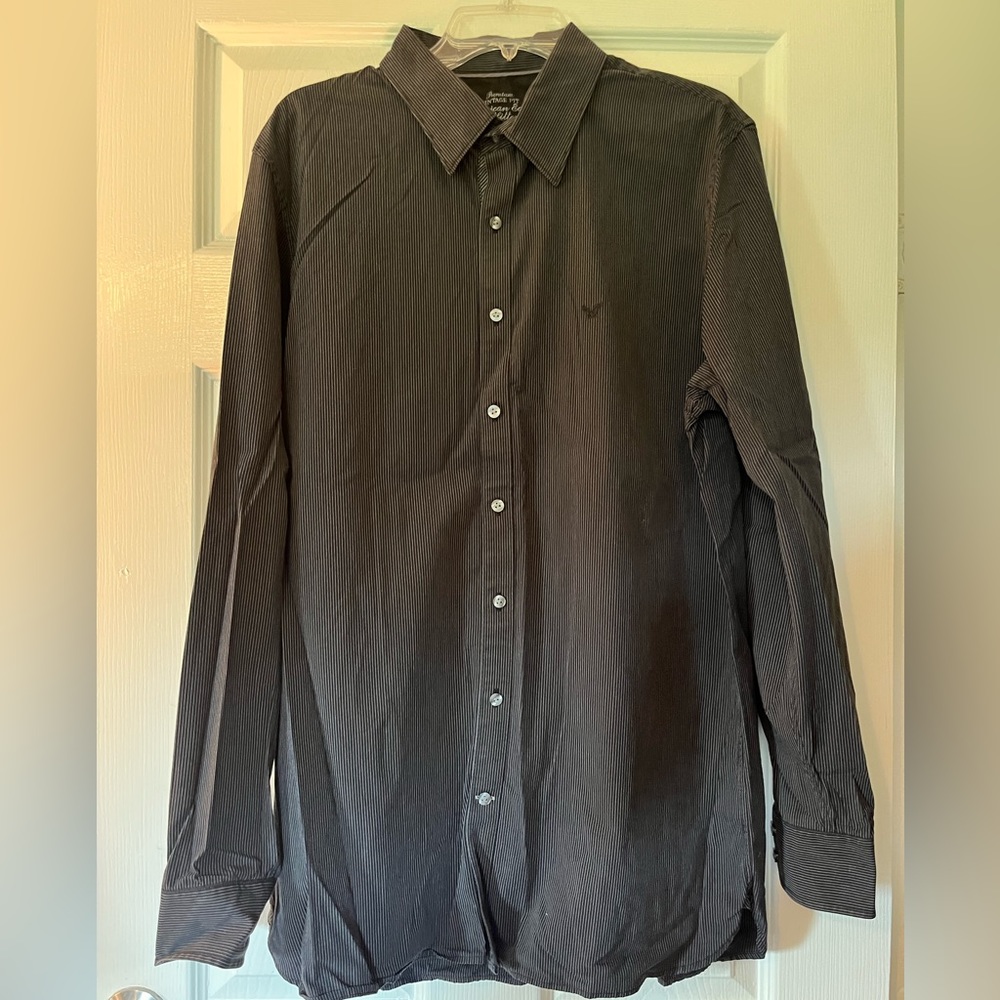 Men’s American Eagle button up